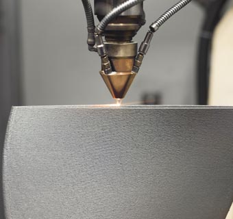 3D printer i gang med at printe i stål